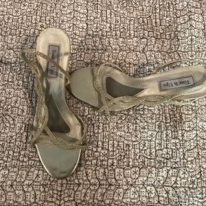 Gold women's heels 91/2